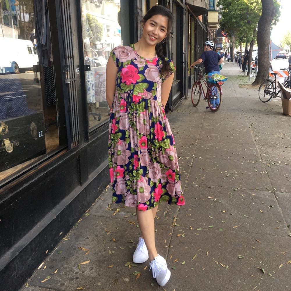 Vintage floral 90s dress